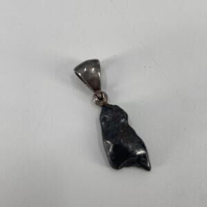 Starborn 925 meteorite stone pendant